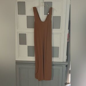 🖤Old Navy Brown Maxi Dress With CrissCross Back